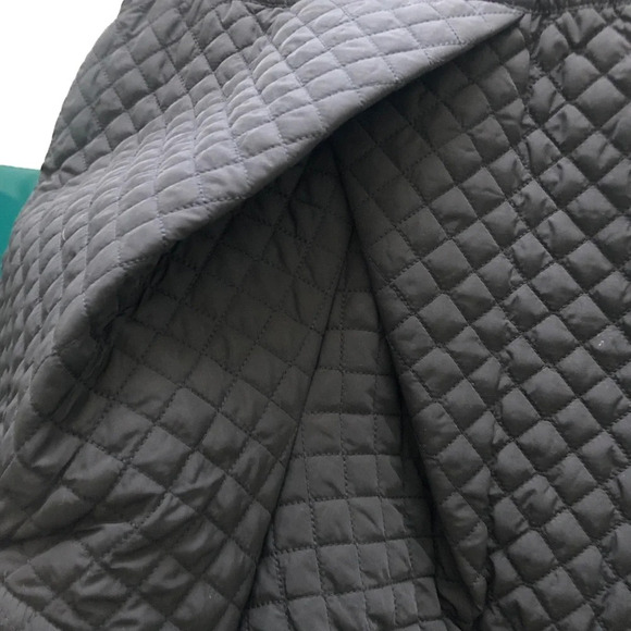 NWOT ZARA HIGH WAISTED BLACK QUILTED OVERLAY SHORTS - Picture 4 of 6